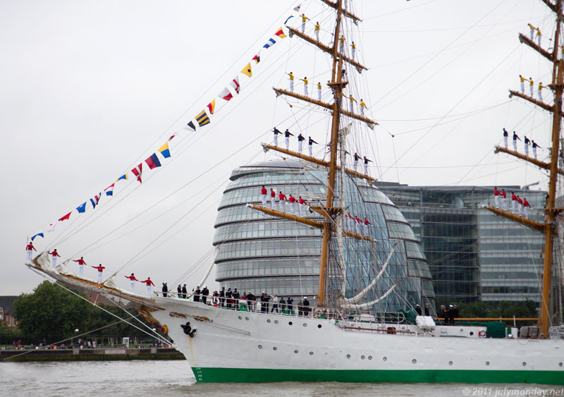 Tall Ship “Gloria”, crew